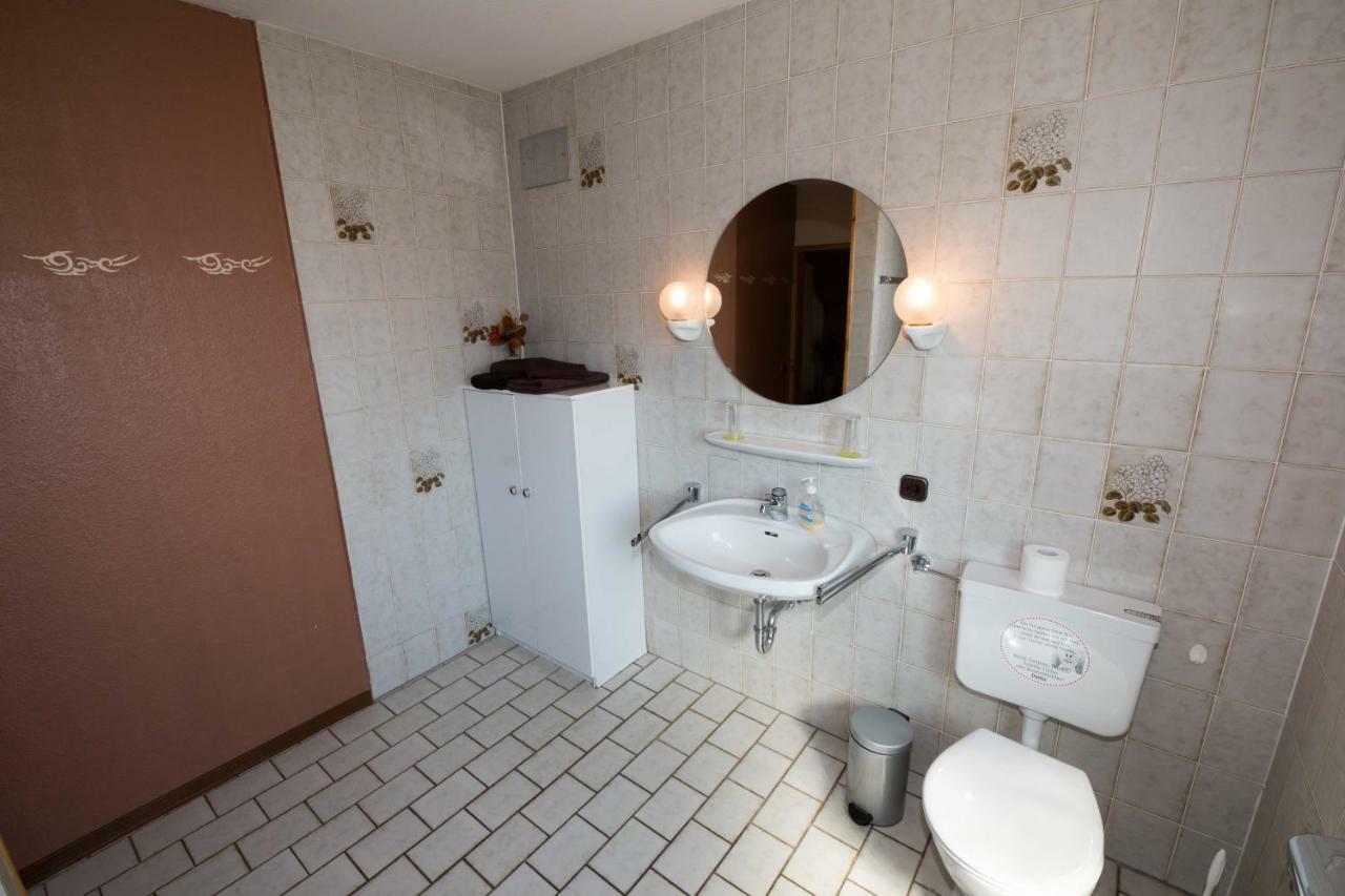 Hotel Gruenes Paradies- Garni Hochwaldhausen ภายนอก รูปภาพ